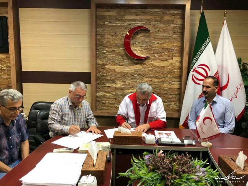 اهدای 101 دستگاه اجاق گاز  از سوی انجمن داروسازان گلستان به سیل‌زدگان