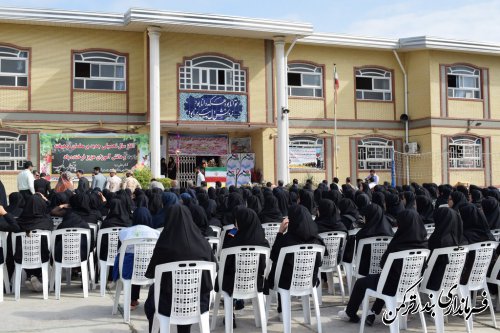 مراسم متمرکز  بازگشایی مدارس و هفته دفاع مقدس در شهرستان ترکمن برگزار شد