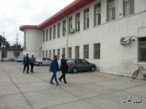 فرماندار بندرگز به صورت سرزده از شهرداری بازدید کرد