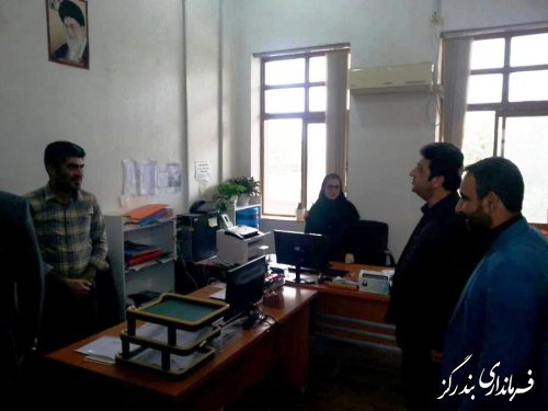 فرماندار بندرگز به صورت سرزده از شهرداری بازدید کرد