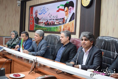 نشست معاون سیاسی، امنیتی و اجتماعی استاندار با احزاب و گروههای سیاسی شهرستان ترکمن