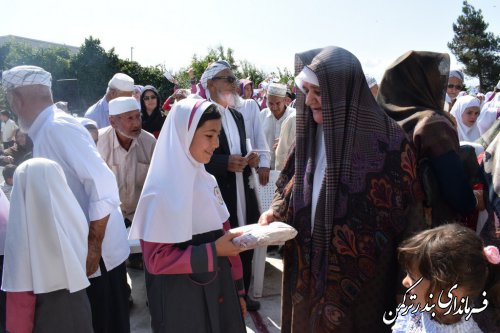 مراسم گرامیداشت هفته سالمندان و جشن عاطفه ها در شهرستان ترکمن برگزار شد
