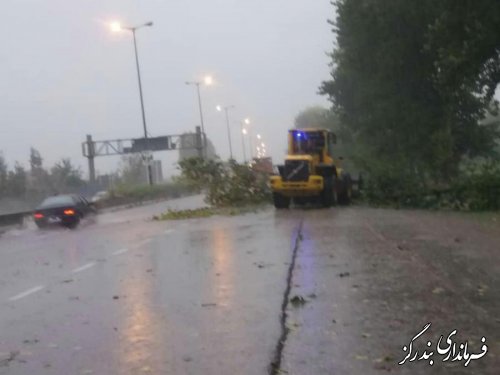 بارش شدید باران و آبگرفتگی معابر در بندرگز