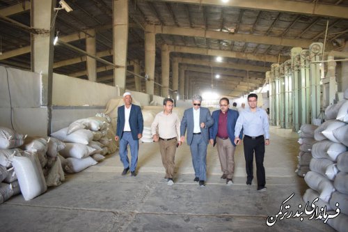 بازدید فرماندار ترکمن از شرکت تعاونی روستایی مسکین قلیچ