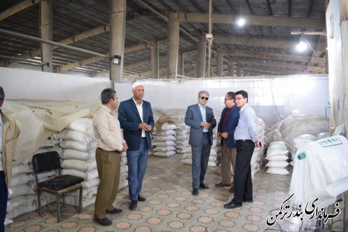 بازدید فرماندار ترکمن از شرکت تعاونی روستایی مسکین قلیچ