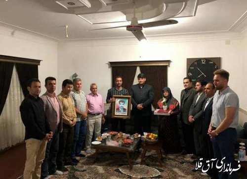 نماینده عالی دولت با خانواده ورزشکاران فقید شهرستان آق قلا دیدار کرد
