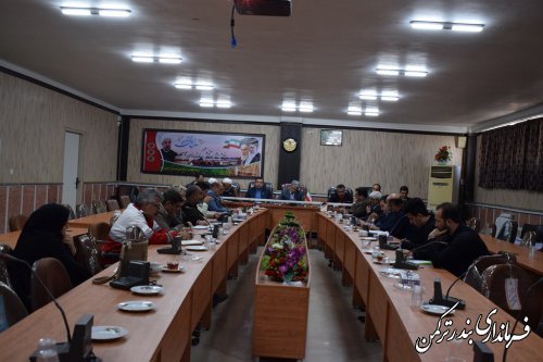 با حضور پرشور نوجوانان و جوانان ظرفیت مبارزه با استکبار جهانی را نشان دهیم