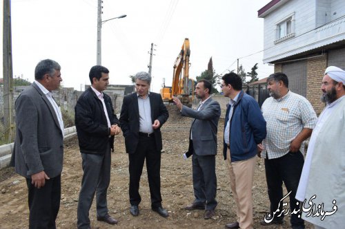 بازدید فرماندار شهرستان ترکمن از روند اجرای طرح هادی روستای خواجه لر