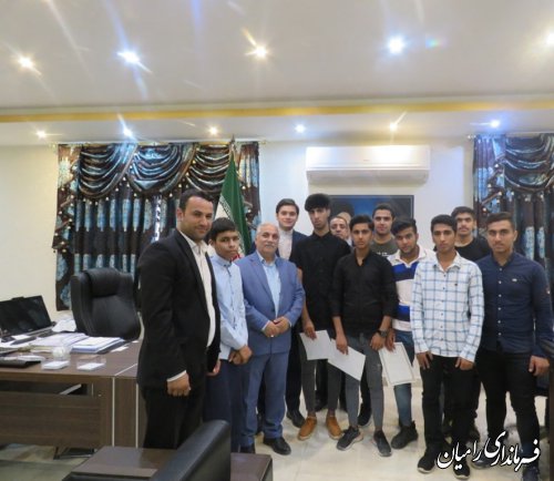 دانش آموزان با حضور در یوم الله 13آبان نشان دهند که همچون شهید فهمیده همیشه آماده و در صحنه هستند