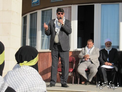 سه دستگاه اتوبوس دانش آموزان شهرستان آق قلا به مناطق عملیاتی جنوب اعزام شدند