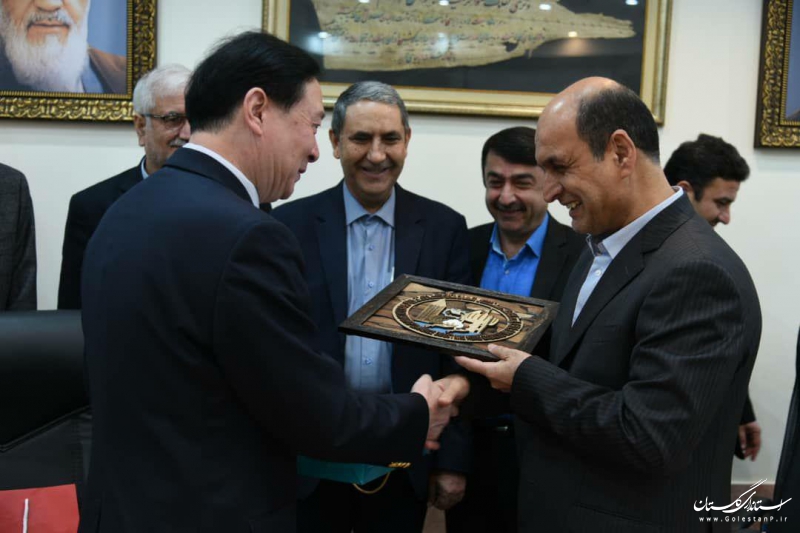 استاندار گلستان: آماده سرمایه گذاری مشترک با چینی ها در اینچه برون هستیم/ سفیر چین: از ایران در برجام و روابط اقتصادی حمایت می کنیم/آماده ام به عنوان سفیر گردشگری ایران را به دنیا معرفی کنم