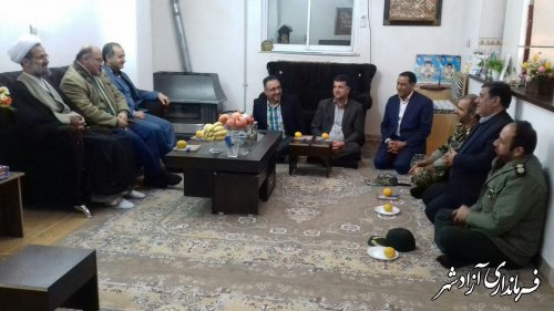 دیدار مسئولین شهرستان با جانباز 40 درصد در آزادشهر