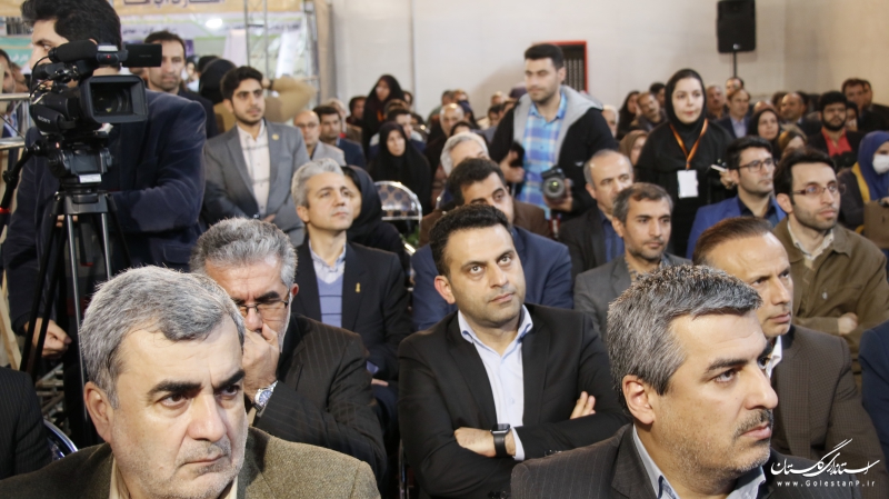رئیس دانشگاه علمی کاربردی استان گلستان به عنوان پژوهشگر برتر سال ۱۳۹۸ انتخاب و معرفی شد