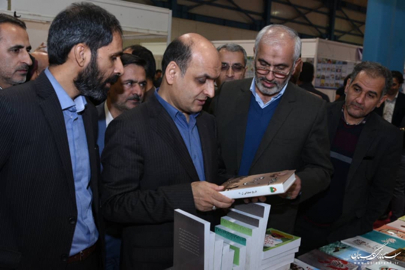 سیزدهمین نمایشگاه بزرگ کتاب گلستان در گرگان افتتاح شد