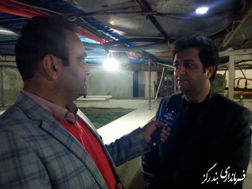 بازدید فرماندار از طرح پرورش خانگی ماهیان خاویاری در بندرگز