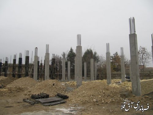 فرماندار از پیشرفت فیزیکی مدارس در حال ساخت شهر آق قلا بازدید کرد