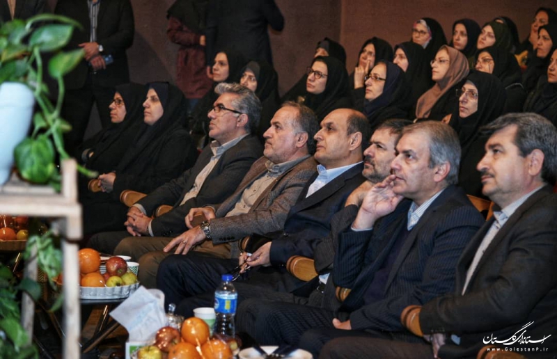 امروزه باسواد بودن به معنی تشخیص درست و نادرست از میان انبوه اطلاعات است