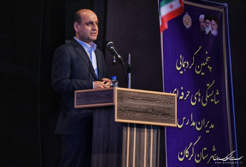 امروزه باسواد بودن به معنی تشخیص درست و نادرست از میان انبوه اطلاعات است