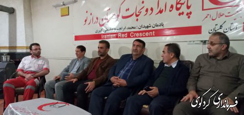 فرماندارکردکوی از کمپ امداد و نجات جمعیت هلال احمر روستای درازنو بازدید کردند
