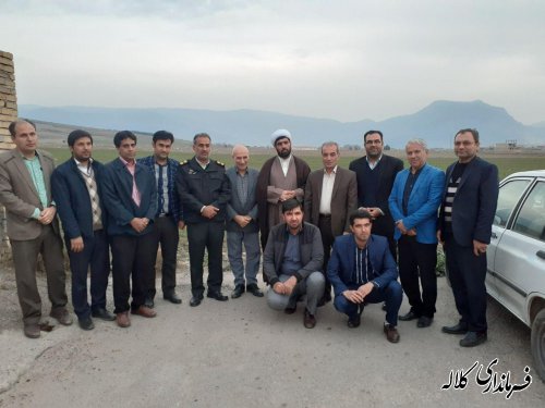 دیدار فرماندار شهرستان کلاله با خانواده شهید امیری در شهر کلاله