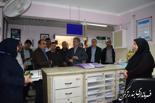 تجلیل فرماندار از پرستاران در بیمارستان امام خمینی (ره ) بندرترکمن
