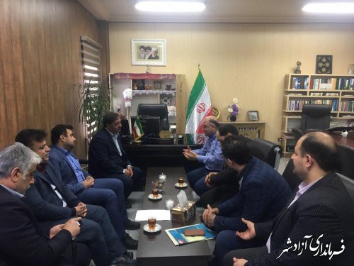 حقوق معوقه و بیمه همه کارگران بخش های مختلف خدماتی و صنعتی قبل از پایان سال تسویه شود