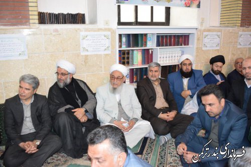 سردار حاج قاسم سلیمانی شهیدی است که چهل سال برای اسلام و مملکت خود خدمت کرد
