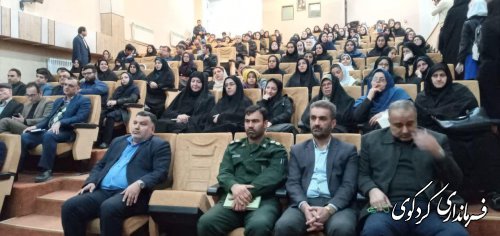 مشارکت خیرین در فراهم سازی بسترهای رشد و توسعه علمی دانش آموزان  یک ضرورت است 
