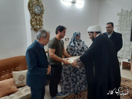 دیدار فرماندار کلاله با خانواده شهید نوری زاده