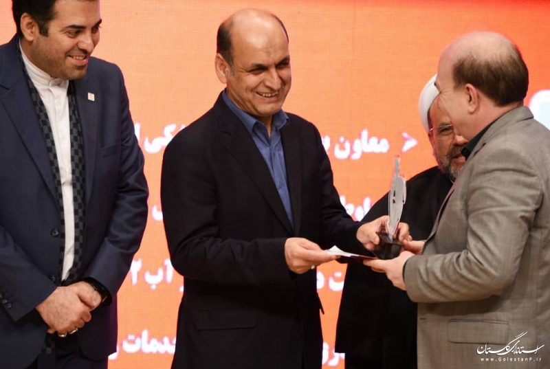 آیین تجلیل از داوطلبان جمعیت هلال احمر گلستان برگزار شد