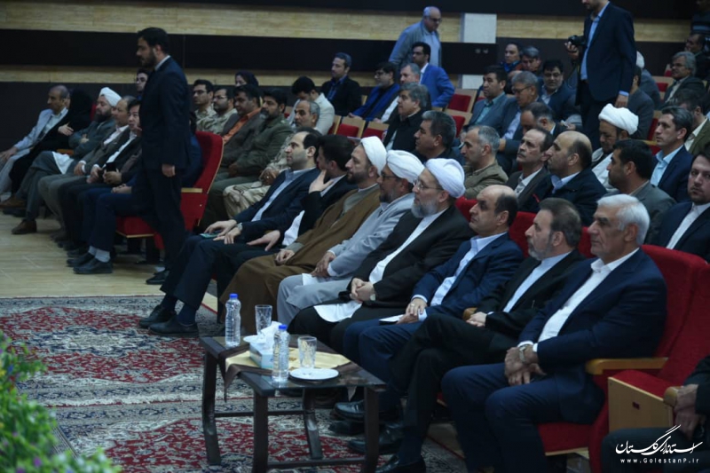 بهره برداری کامل از مرز اینچه برون شهرستان گنبدکاووس را به پایانه بزرگ تجاری تبدیل می کند