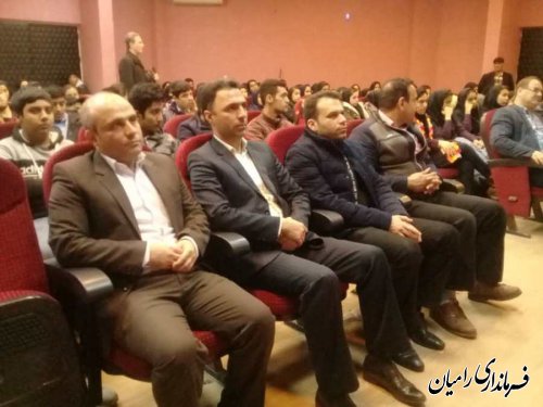 شما دانش آموزان به عنوان نسل سوم انقلاب، امید انقلاب هستید