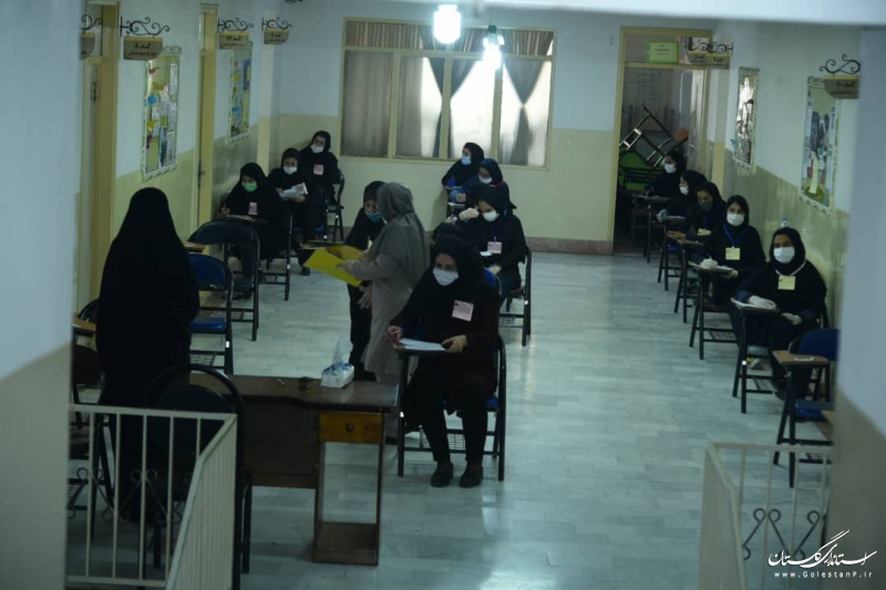 بازدید استاندار گلستان از برگزاری امتحانات نهایی پایه دوازدهم در گرگان