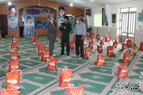 توزیع مرحله سوم کمک های مومنانه درشهرستان ترکمن