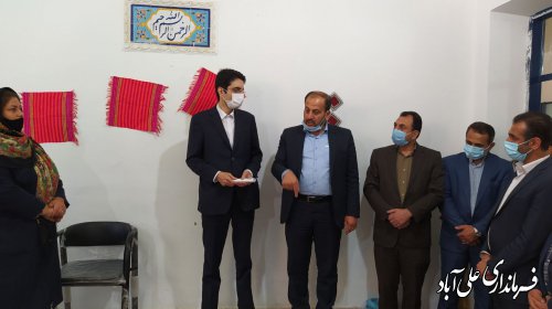 توسعه صنایع دستی می تواند منجربه رشد اشتغال و احیاگر فرهنگ و هنر هر منطقه باشد