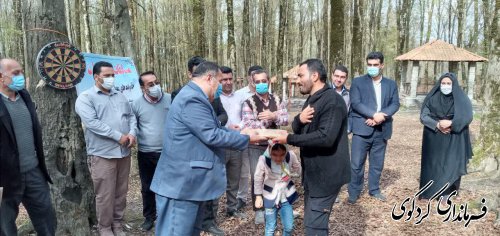 فرماندار از فرزندان شهید شهرستان تجلیل و تقدیر کرد