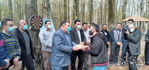 فرماندار از فرزندان شهید شهرستان تجلیل و تقدیر کرد