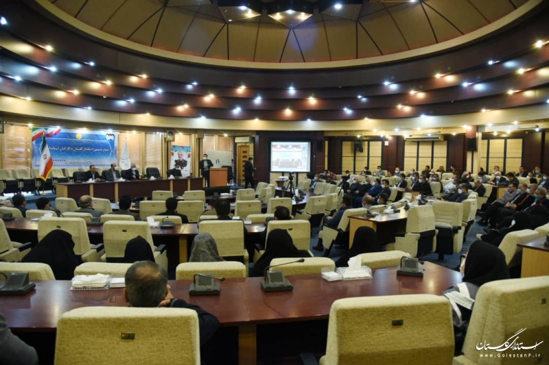  نشست صمیمی استاندار گلستان با کارکنان استانداری و فرمانداریها