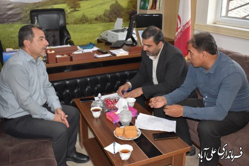بازدید سرزده فرماندار علی آباد کتول از چند اداره شهرستان