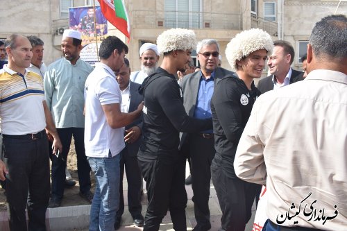 مراسم استقبال مردم سیمین شهر  از عرفان کر قهرمان مچ اندازی در رقابت های جهانی