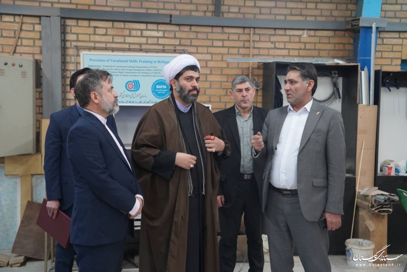 بخشی از مراکز آموزشی موقوفی را تحت عنوان مدرسه مهارتی در اختیار آموزش فنی و حرفه ای استان قرار خواهیم داد