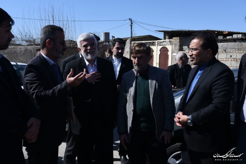 تخریب آب بندان های غیرمجاز با هدف حمایت از مناطق کمتر برخوردار انجام شده است