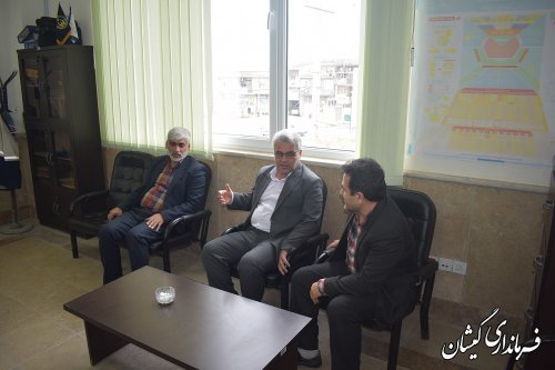 فرماندار گمیشان از کمیته امداد امام خمینی(ره) شهرستان بازدید کرد