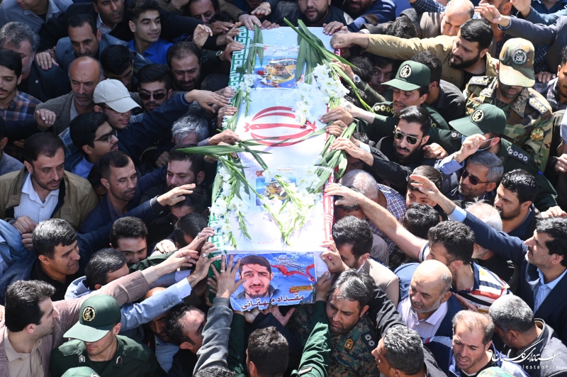 گزارش تصویری|| حضور استاندار گلستان در تشییع پیکر شهید «مقداد مهقانی»