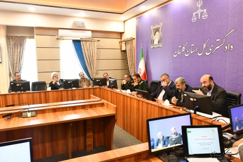 دوقطبی کردن جامعه از اهداف دشمن است که باید مدنظر همه مردم و مسئولان باشد