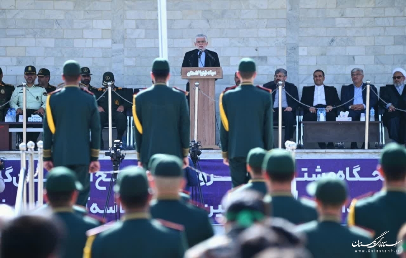 با توکل بر خدا و توسل به ائمه و تحت فرمان ولایت یقیناً پیروزی با ماست