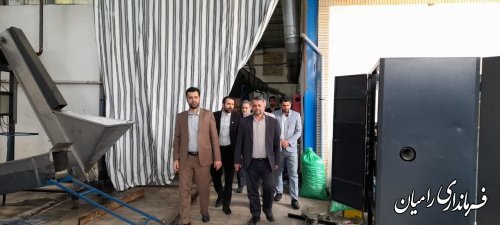 بازدید فرماندار از شرکت آب معدنی چشمه رامیان