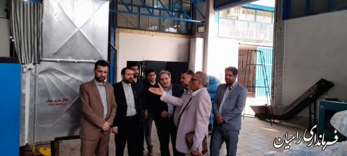 بازدید فرماندار از شرکت آب معدنی چشمه رامیان
