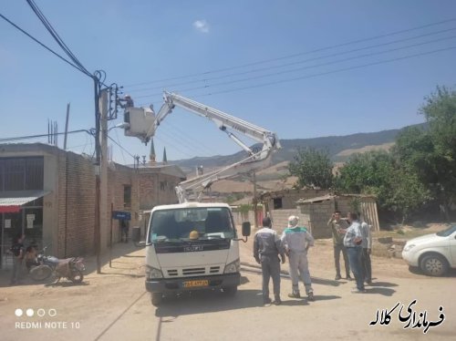 مانور رفع مشکلات شبکه های برق با هدف گذر از پیک مصرف برق تابستان در کلاله به اجرا در آمد