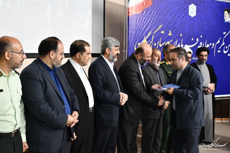 مراسم تودیع و معارفه برای هر مسئول معتقد و باورمند یادآور عمر کوتاه خدمت است
